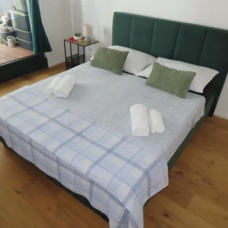 Mezenin Solis Apartma
